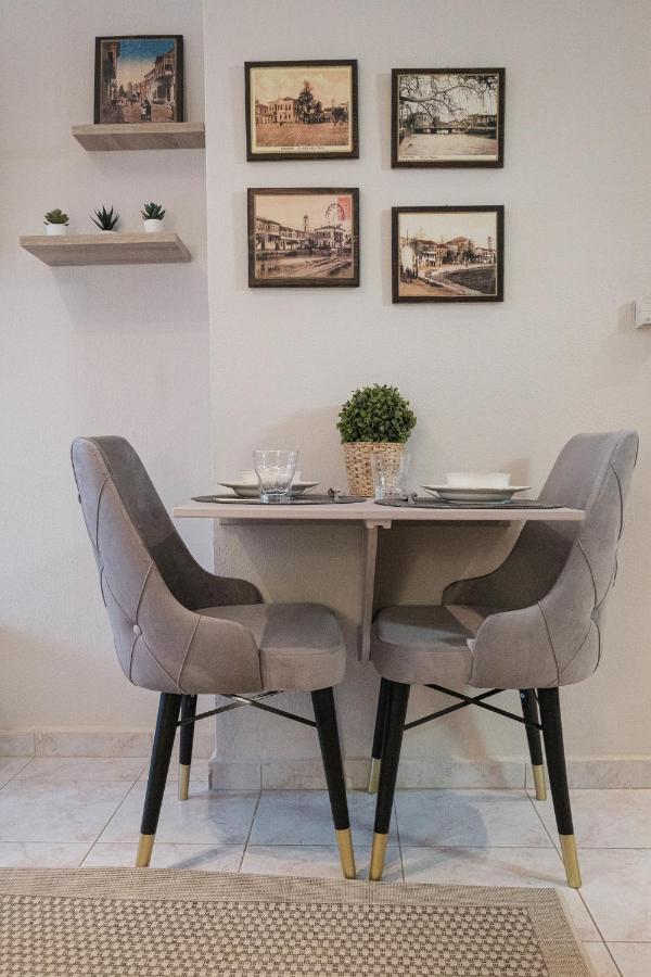 Remvi Apartment Komotini Bagian luar foto