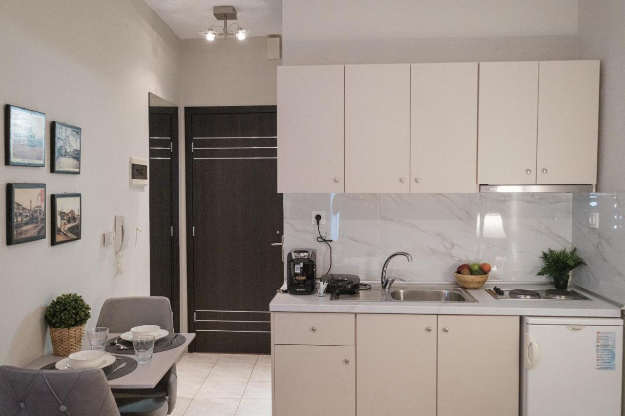 Remvi Apartment Komotini Bagian luar foto